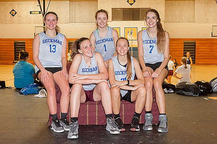 Seckman girls basketball team