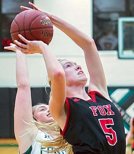 Sydney Adamec, Fox basketball