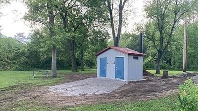Vault toilet at Rockford Beach