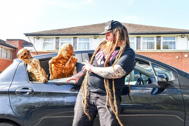 Police swarm college lecturer’s car after skeleton props mistaken for dead bodies