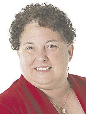 Reuter, Renee 2016.jpg