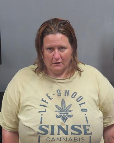 Sheriff’s Office allegedly finds illegal drugs in De Soto woman’s vehicle