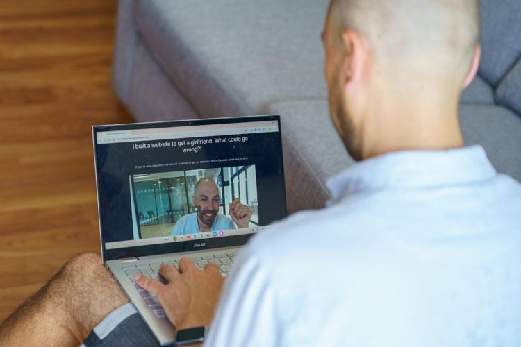 Single man builds own dating site to find soulmate after having no luck on Tinder