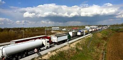 Bosnian truckers blocked goods crossing the border with neighboring Croatia to protest against EU visa rules limiting their time in the bloc