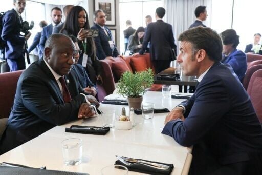 It was during that G20 in South Africa that French President Emmanuel Macron personally invited President Cyril Ramaphosa (R) to take part in the G7, Pretoria recalled