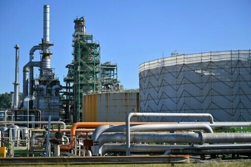 The facility is a maze of over 40,000 kilometres (25,000 miles) of pipes