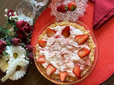 Strawberry Marshmallow Pie