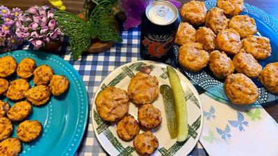Cheeseburger Mini Muffins