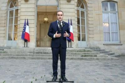 French Prime Minister Sebastien Lecornu risks being toppled by the opposition in a deeply divided parliament