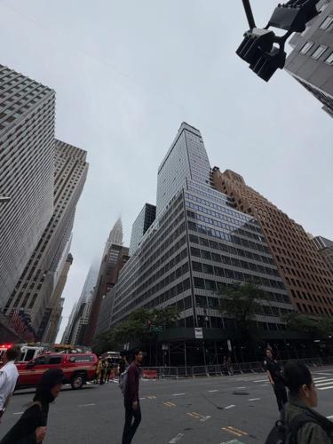 Hundreds evacuated as 37-storey Manhattan tower at risk of collapse