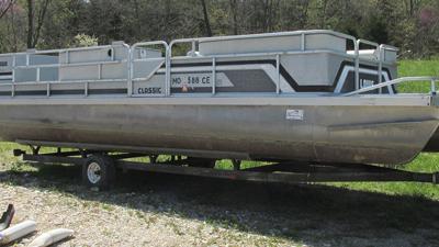 pontoon boat
