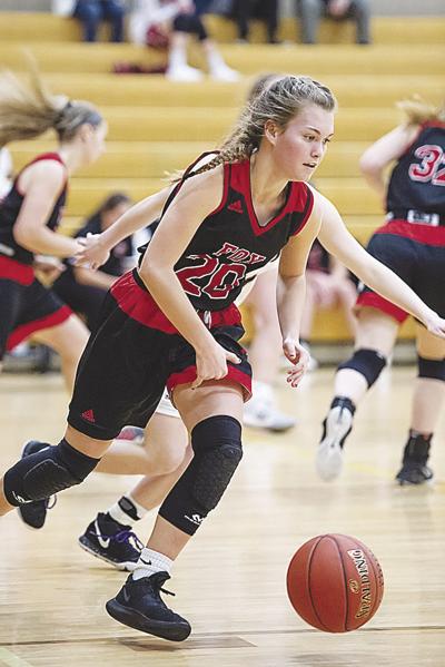 Amelia Chapman, Fox basketball.jpg