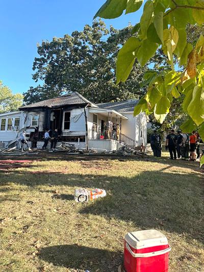 Firefighters injured when ceiling collapses while fighting fire