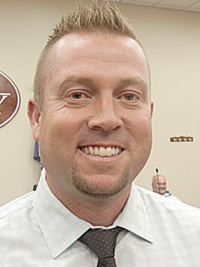 Moutray, Tony 2017 color.jpg