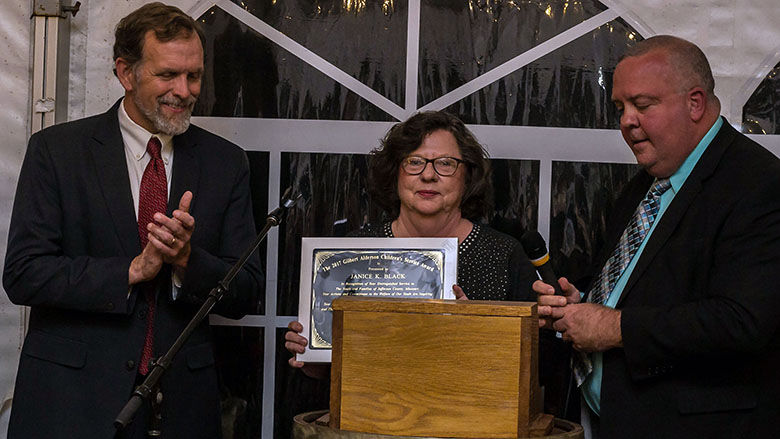 Ted Howell D4-0052.jpg