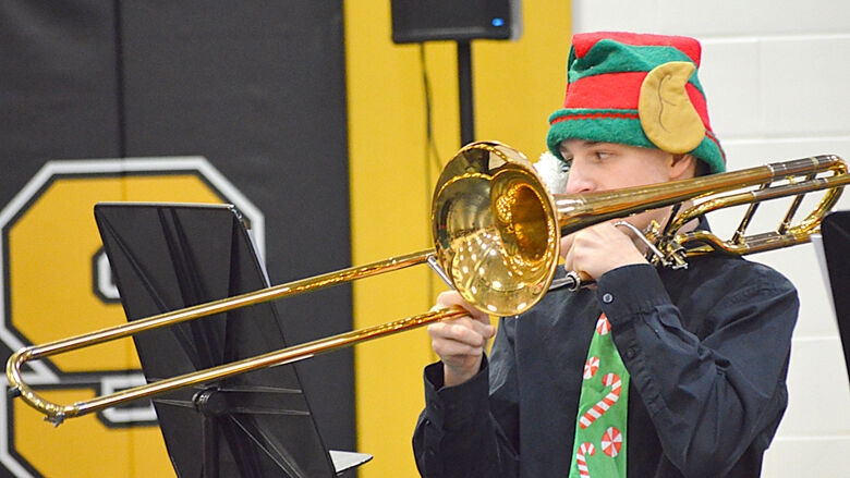 festus band christmas (34).JPG