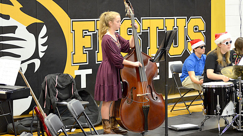 festus band christmas (37).JPG