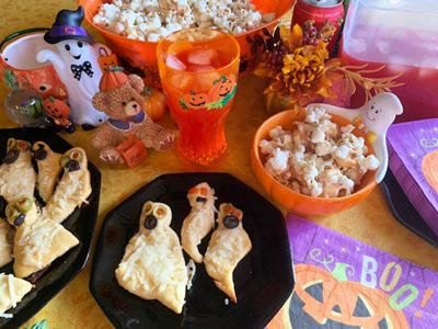 My Leader Yummy – Popcorn Crunch, Cheesy Crescent Ghosts