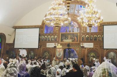 Coptic Easter liturgy, East Brunswick, N.J., April 2017. Candace Lukasik, CC BY-SA