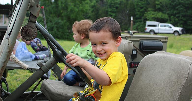 More than 900 attend Northwest library’s Touch a Truck event