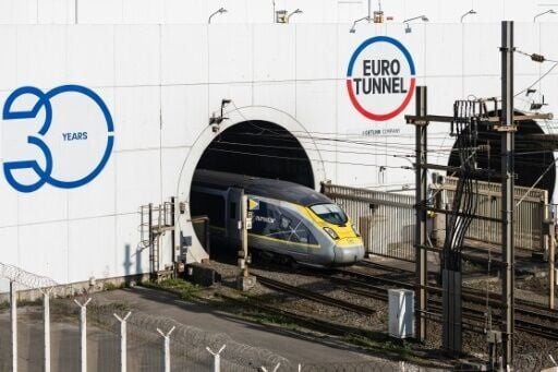 Eurostar said the problem was with an overhead power supply line in the Channel Tunnel