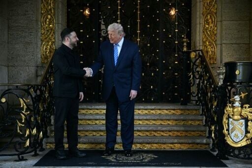 US President Donald Trump greeted Ukranian President Volodymyr Zelensky at his Mar-a-Lago residence in Palm Beach, Florida