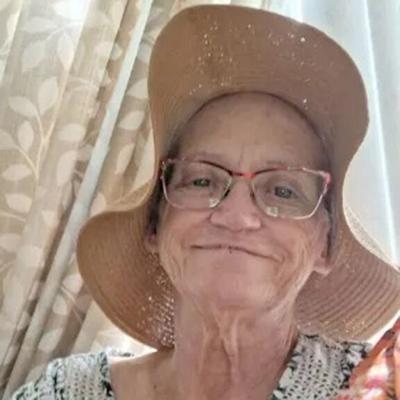 Wolcott, Alfreda