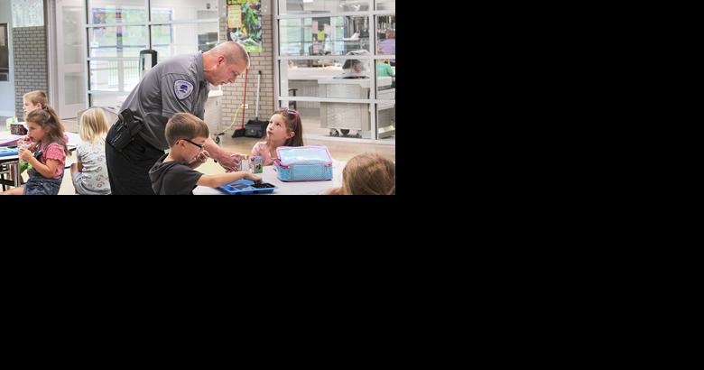 New Rockwood safety officers protect elementary students | Local News - Vimarsana News