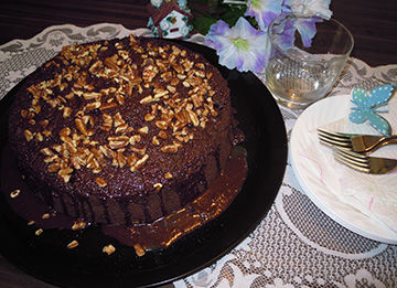 Skillet Turtle Fudge Cake