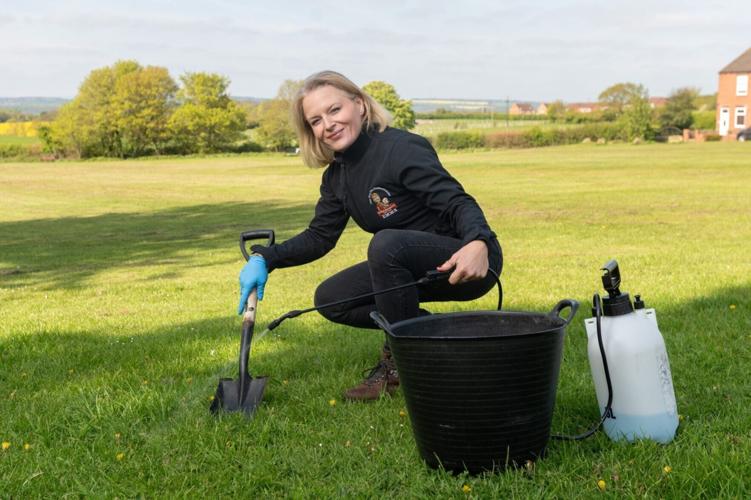 Animal lover able to buy a house – from picking up dog poo