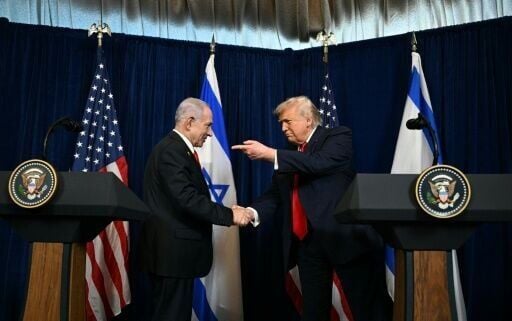US President Donald Trump and Israeli Prime Minister Benjamin Netanyahu shook hands at the start of their joint press conference