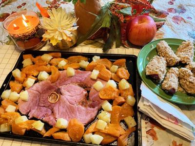 Broiled Ham and Sweet Potatoes, Apple Breakfast Wedges