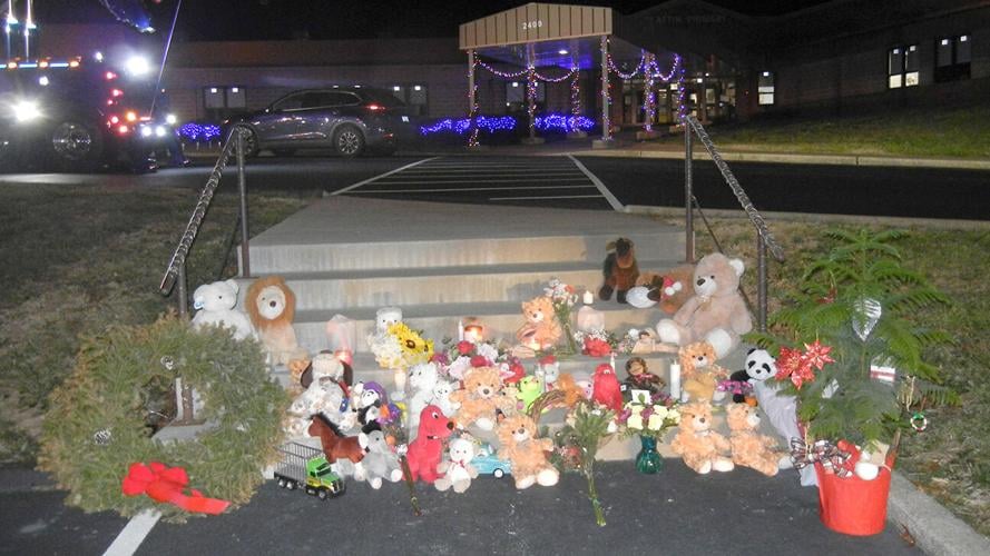 R7 memorial at Plattin Primary