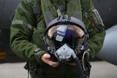 The microphones used by Rafale jet pilots are made by a small French company