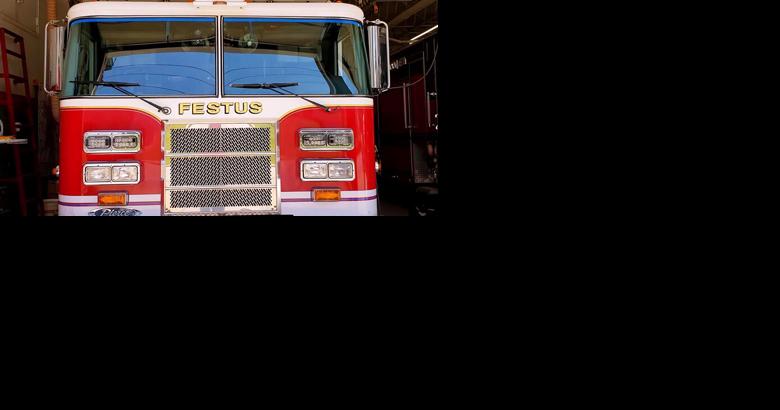 Tree knocks out power, starts small fire in Festus - Vimarsana News