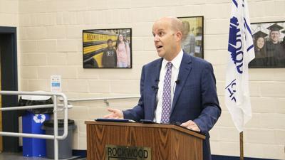 Rockwood School District Superintendent Mark Miles discusses the district’s phase-in plan to return students to school buildings.
