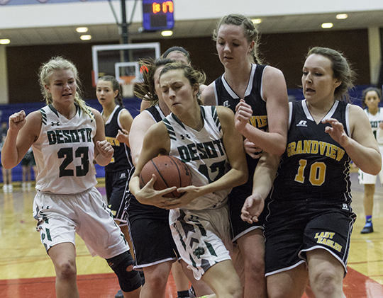 Ted Howell D4-22.jpg