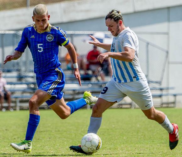 Ted Howell D4-0273.jpg