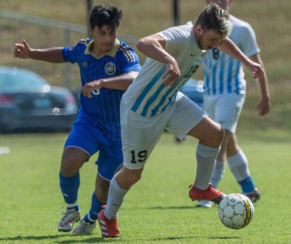 Ted Howell D4-0328.jpg