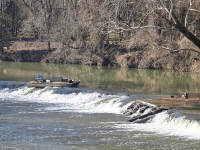 Firefighters save four fishermen trapped on Byrnesville Dam