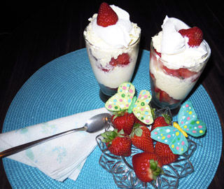 Strawberry Cheesecake Parfaits