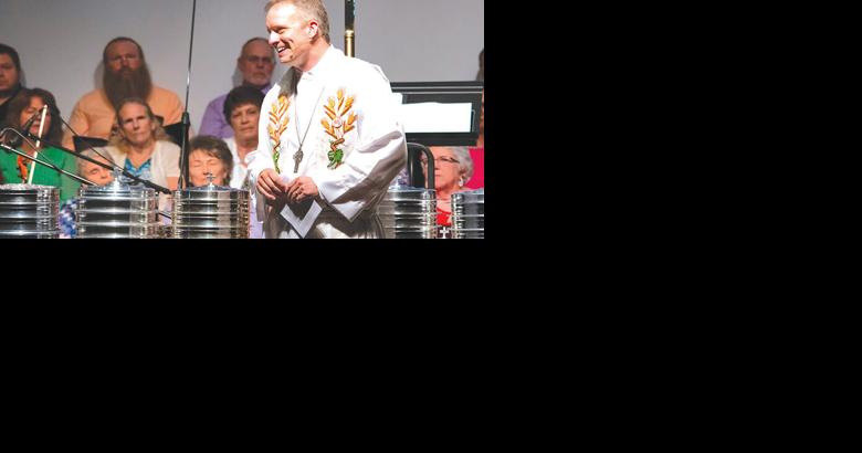 St. John's Lutheran honors Bobby Schroeder, Jeremy Schultz | Local News - Vimarsana News