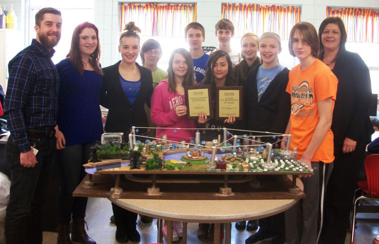 Senn-Thomas eighth-graders