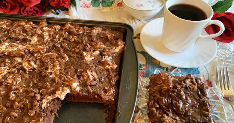 My Leader Yummy is Heavenly Hash Sheet Cake | Recipes | myleaderpaper.com