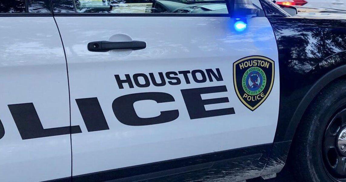 Houston police investigate fatal auto-pedestrian crash on U.S. Highway 90