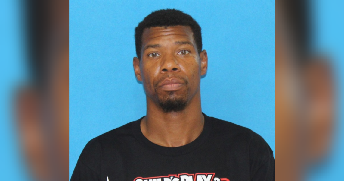 Man charged with murder after forcing entry into home in North Texas ...