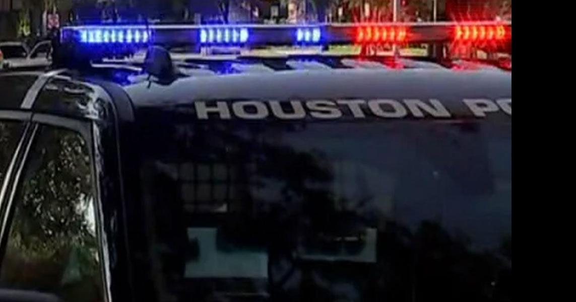 Houston Police investigate fatal gas station shooting on Almeda Genoa ...