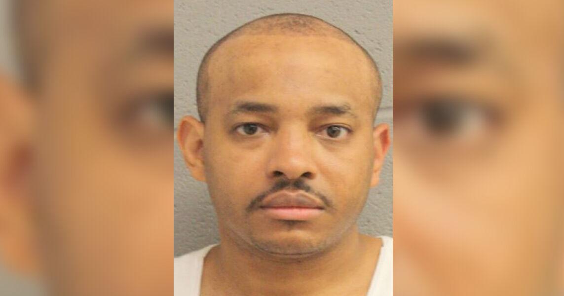 Suspected drunk driver found asleep behind the wheel in Harris County ...