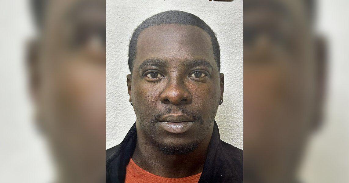Texas double homicide suspect dies in custody after police pursuit ...