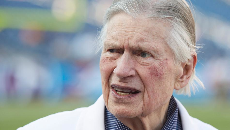 Tennessee Titans owner Bud Adams wears his 1999 AFC Championship